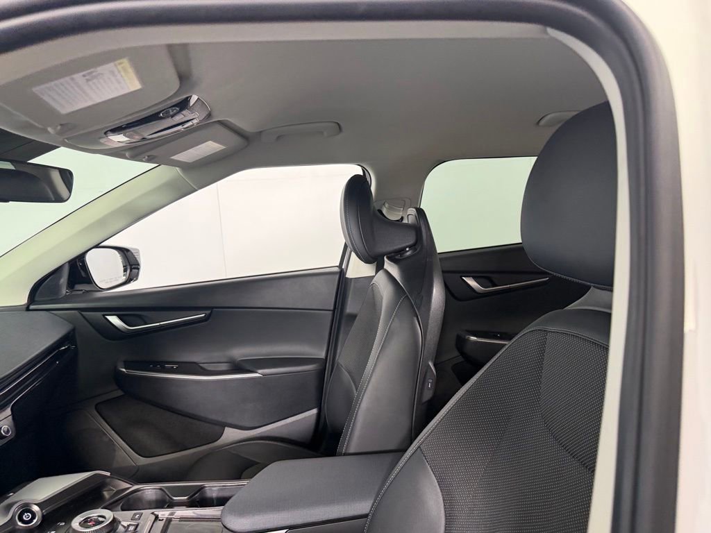 Used 2024 Kia EV6 Light RWD image 25