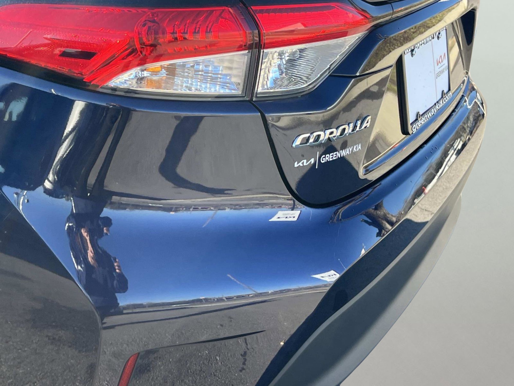 Used 2023 Toyota Corolla LE image 9