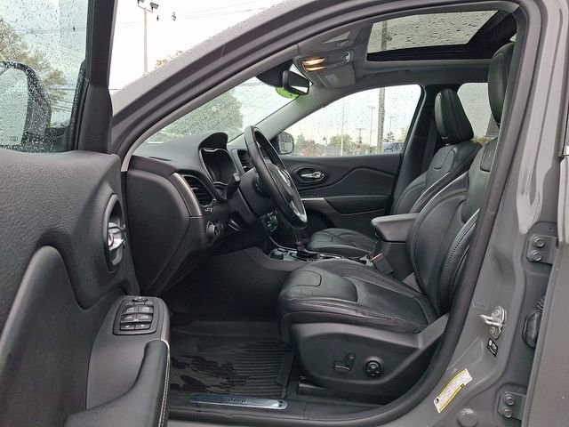 Used 2021 Jeep Cherokee Limited w/ Elite Package AWD/4WD image 13