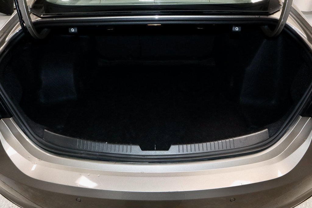 Used 2024 Chevrolet Malibu LT image 15