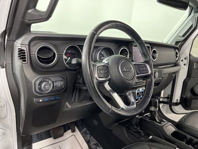 Used 2022 Jeep Wrangler Unlimited Sahara w/ Cold Weather Group image 19