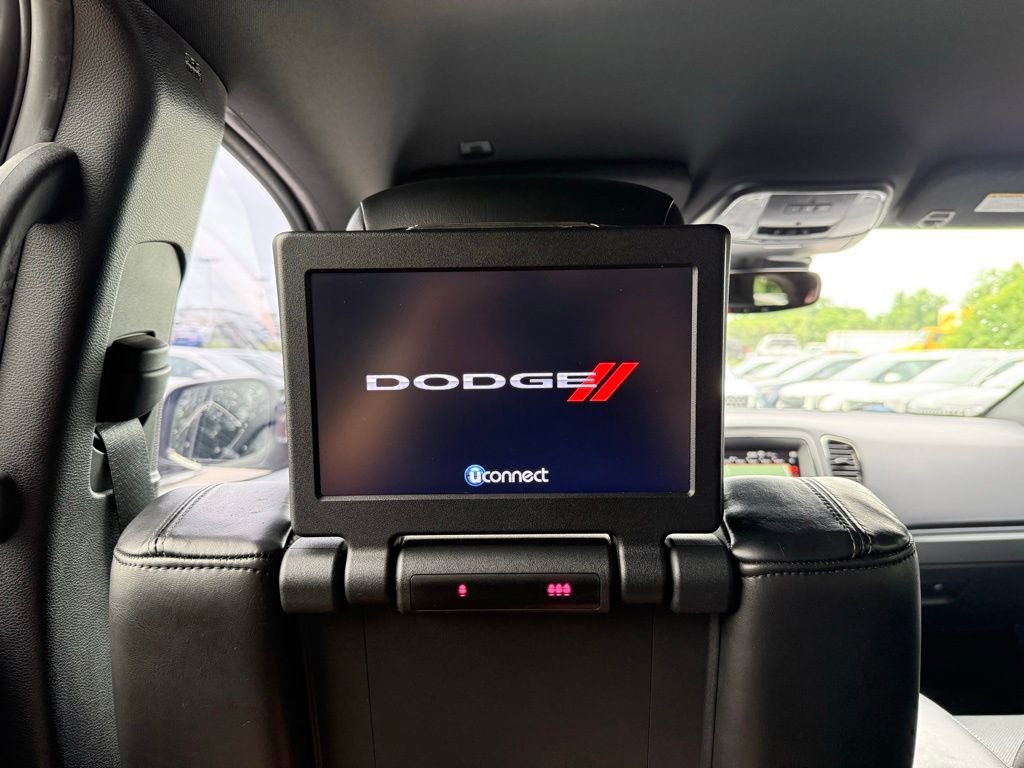 Used 2020 Dodge Durango R/T w/ Technology Group AWD/4WD image 43