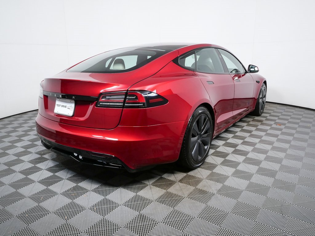 Used 2023 Tesla Model S Standard Range image 26
