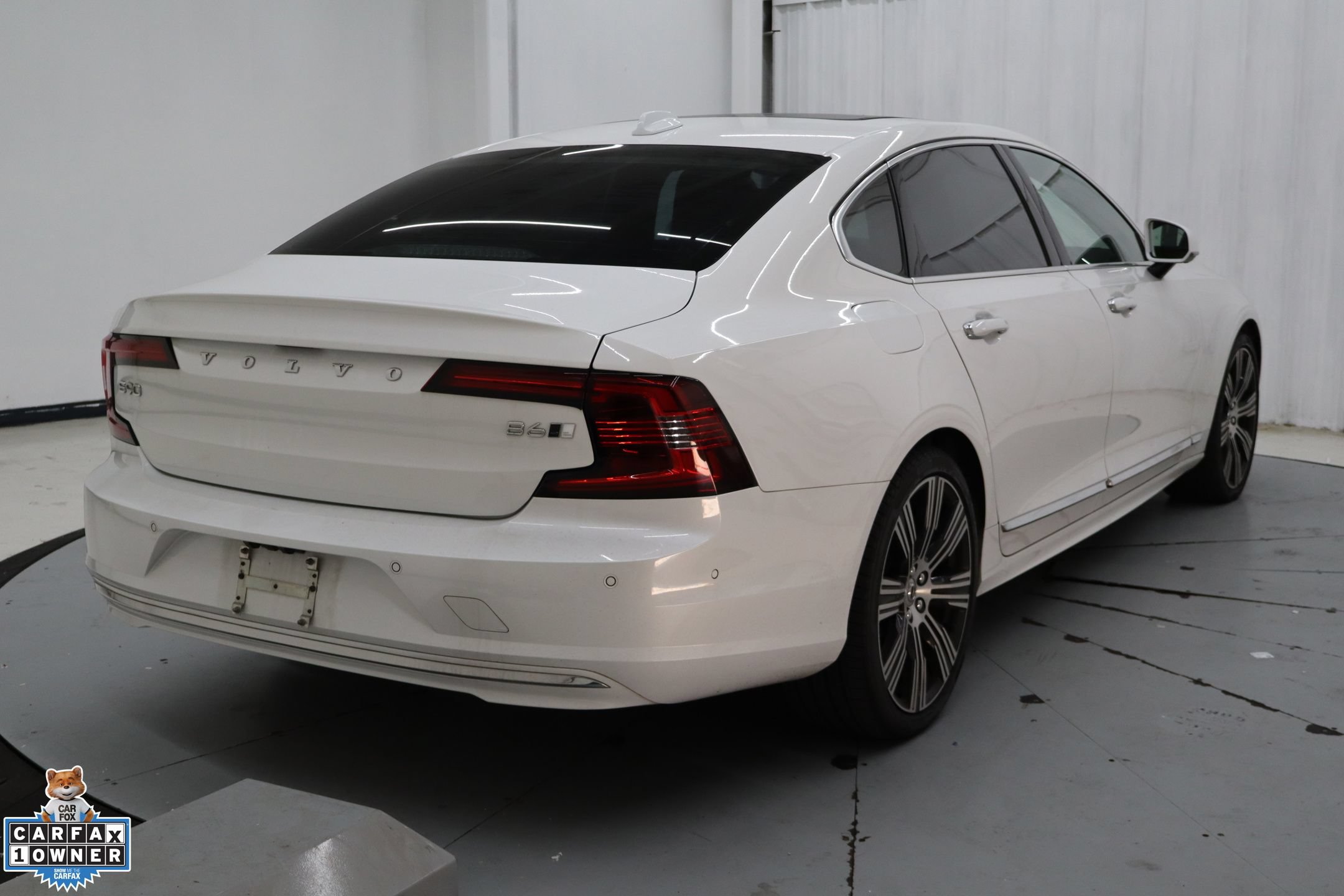 Used 2022 Volvo S90 B6 Inscription w/ Advanced Package AWD/4WD image 3