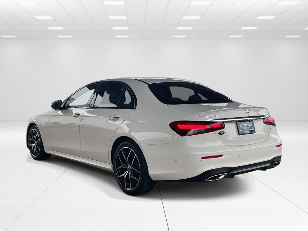 Used 2022 Mercedes-Benz E 350 Sedan image 4