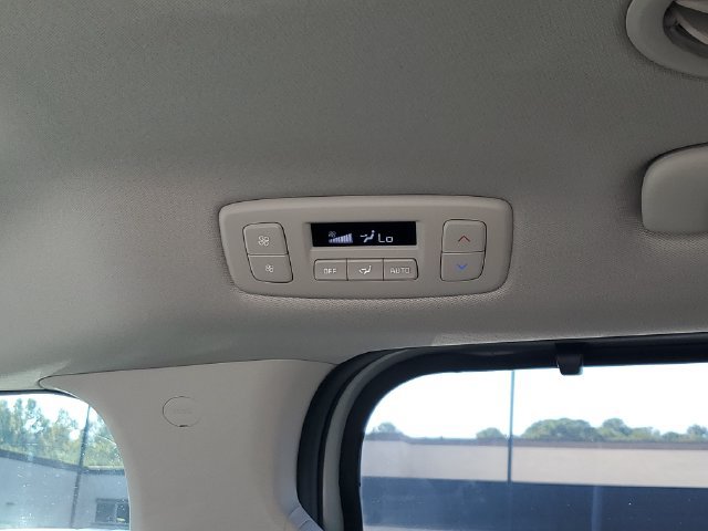 New 2027 Kia Carnival SX w/ Dark Edition Package FWD image 19