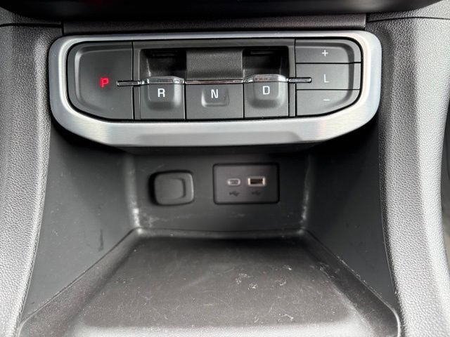 Used 2022 GMC Acadia SLE w/ LPO, Floor Liner Package FWD image 26