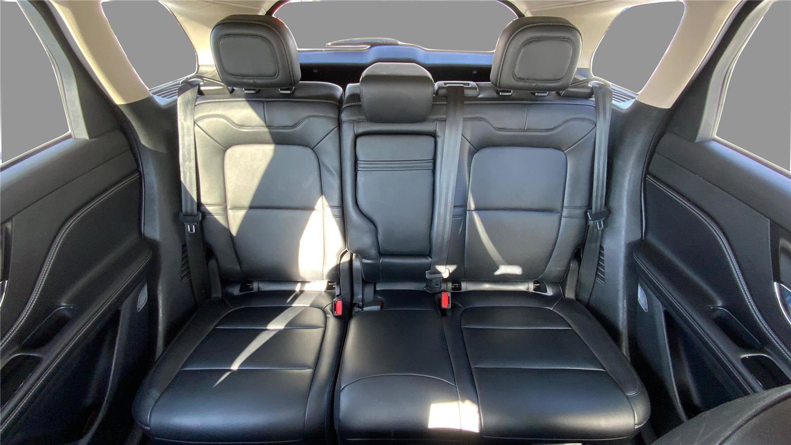 Used 2023 Lincoln Corsair AWD w/ Towing Package image 14