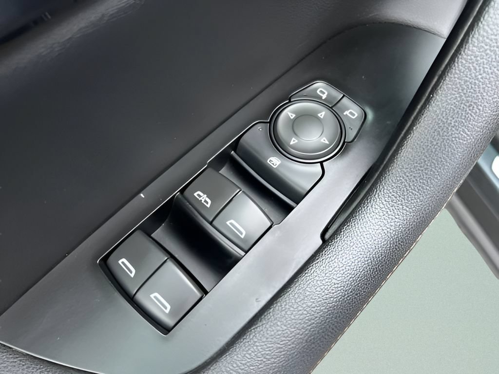 Used 2020 Chevrolet Blazer Premier w/ Driver Confidence II Package AWD/4WD image 11