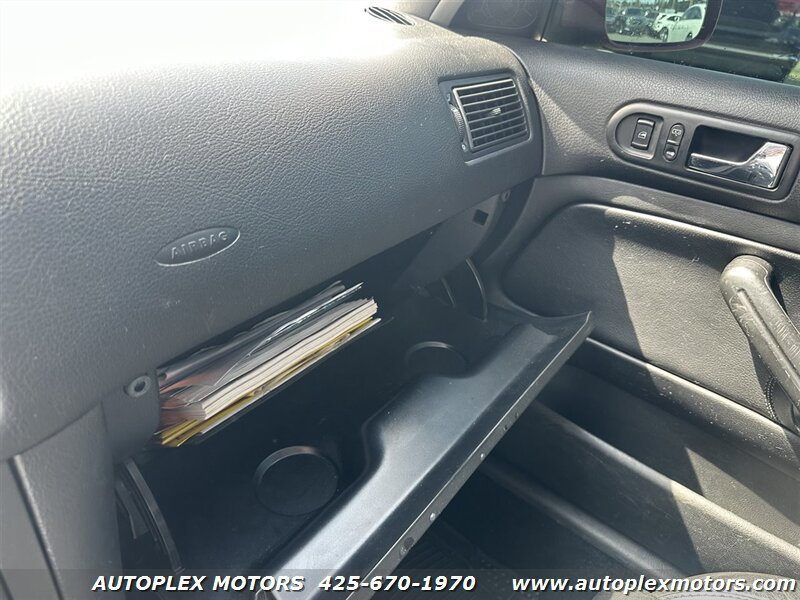 Used 2005 Volkswagen GTI 1.8T FWD image 24