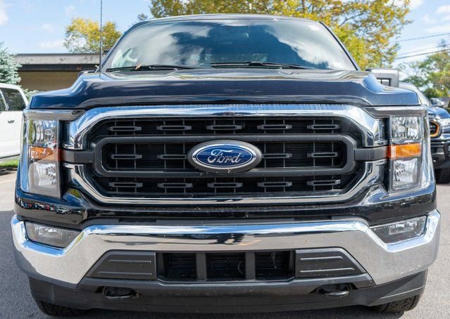 Used 2023 Ford F150 XLT image 3