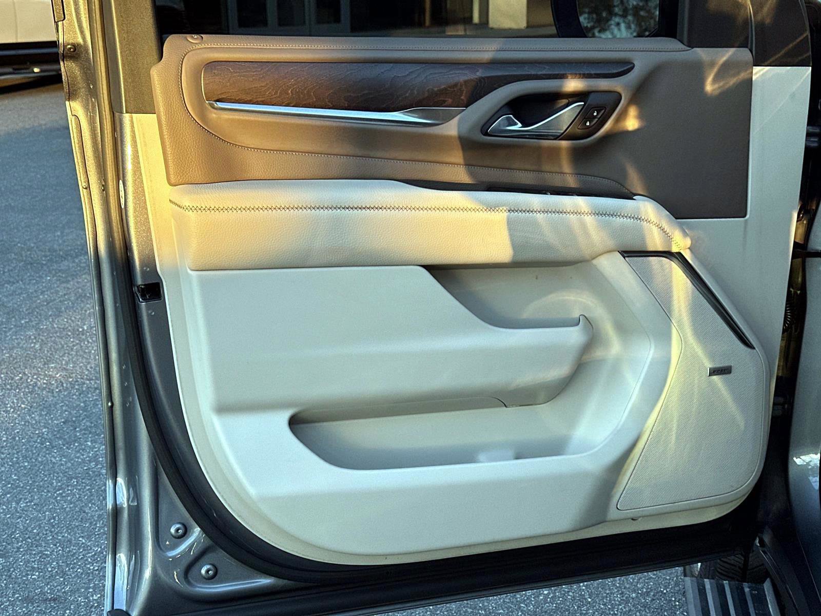 Used 2021 GMC Yukon Denali w/ Denali Ultimate Package image 16