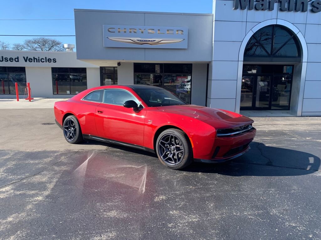 Used 2024 Dodge Charger R/T w/ Plus Group AWD/4WD image 2