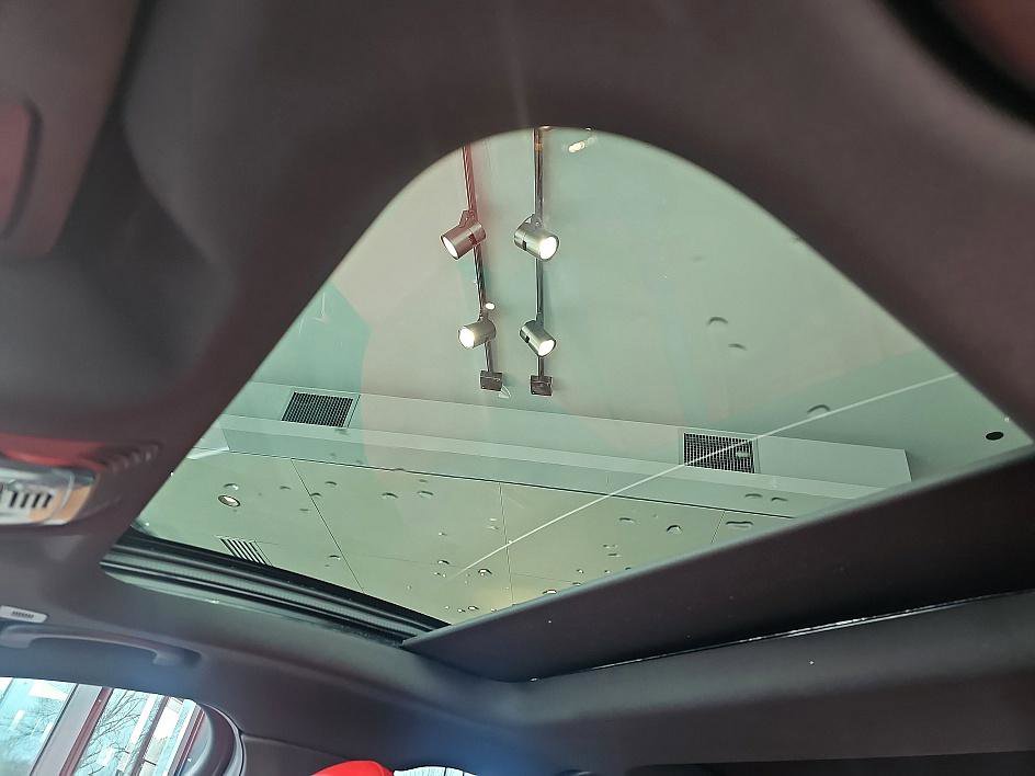 Used 2020 Alfa Romeo Giulia Ti Sport image 26