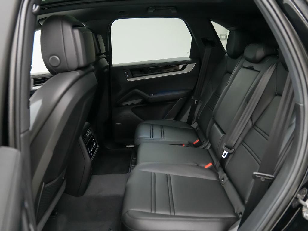 New 2026 Porsche Cayenne S AWD/4WD image 18