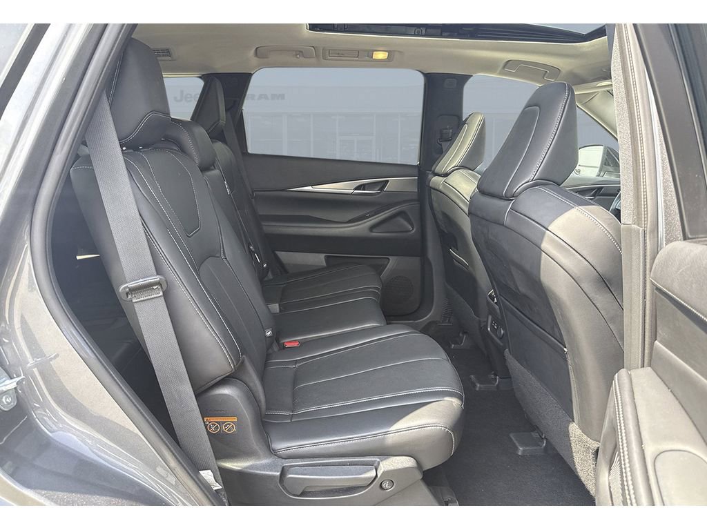Used 2023 INFINITI QX60 Luxe w/ Cargo Package image 40