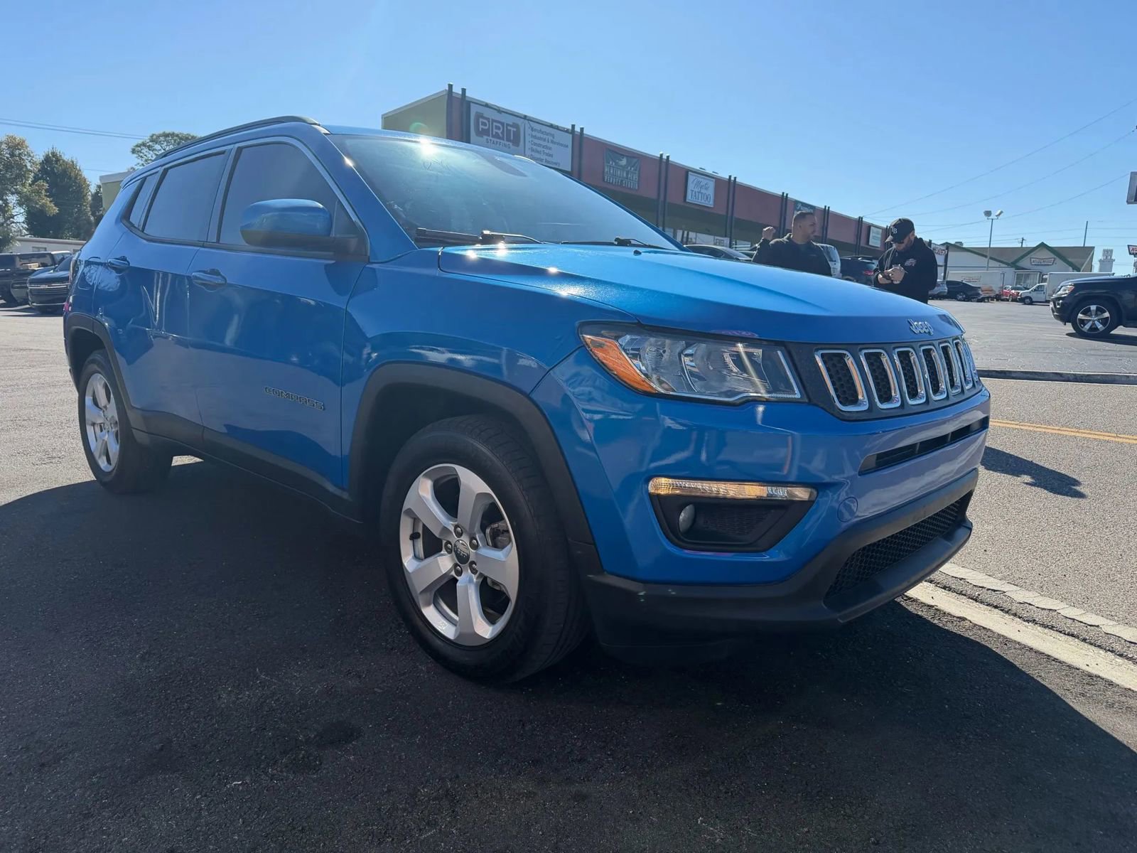 Used 2019 Jeep Compass Latitude FWD image 7