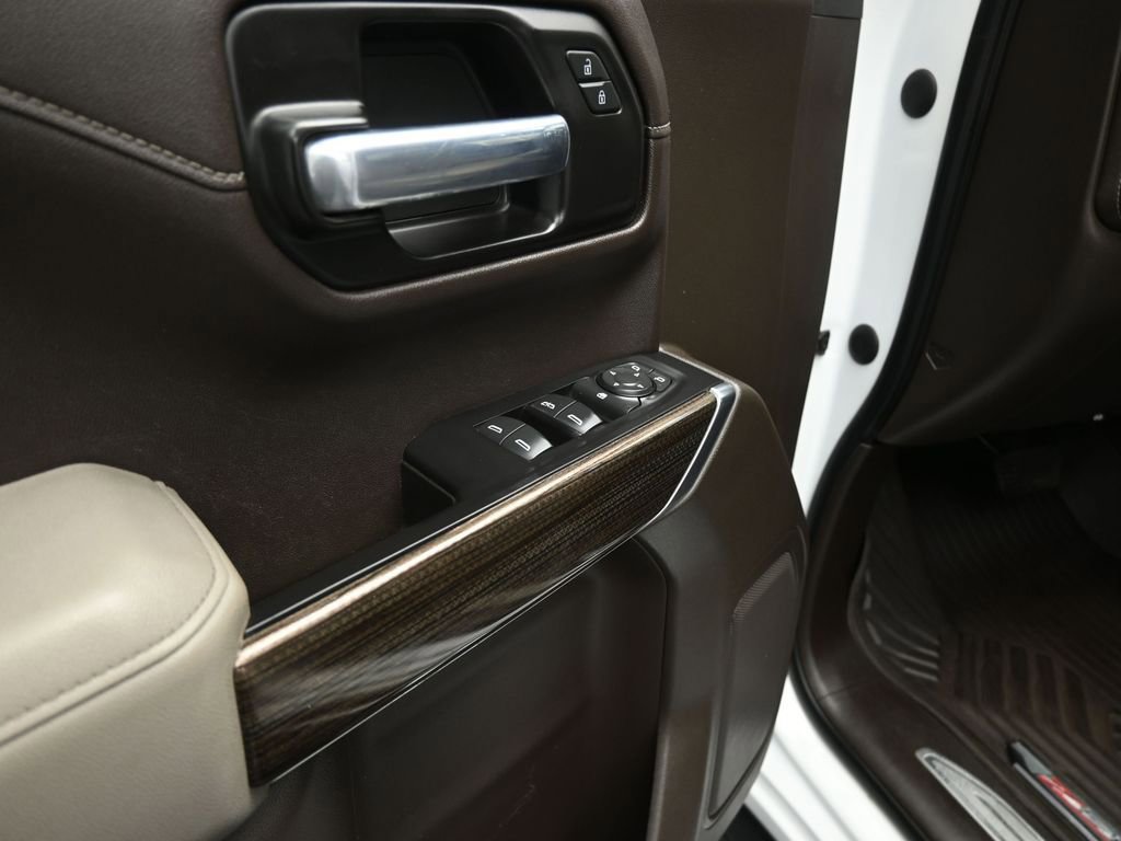 Used 2021 Chevrolet Silverado 1500 RST image 9