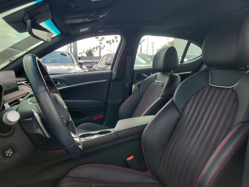 Used 2024 Genesis G70 3.3T Advanced image 17