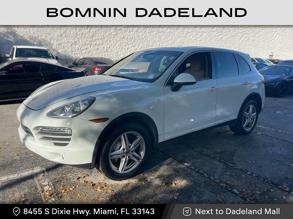 Used 2014 Porsche Cayenne Platinum Edition image 2