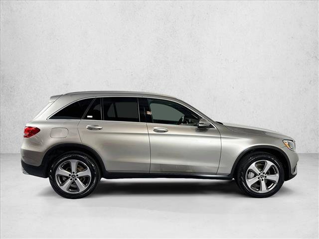 Used 2019 Mercedes-Benz GLC 300 4MATIC image 4