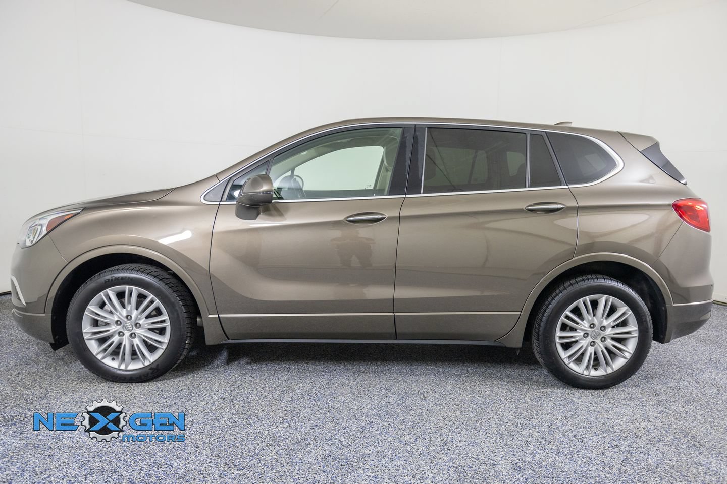 Used 2018 Buick Envision Preferred FWD image 4