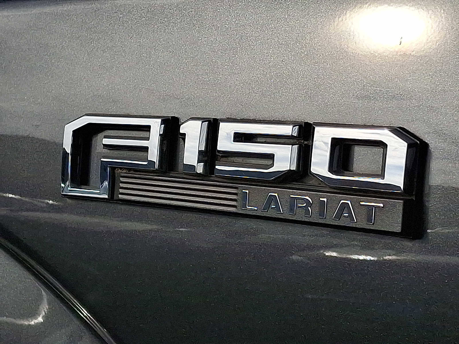 Used 2019 Ford F150 Lariat image 29