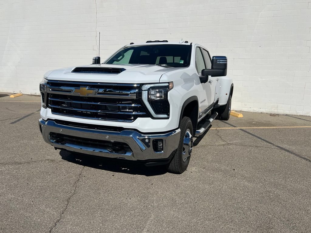 New 2026 Chevrolet Silverado 3500 LTZ w/ LTZ Plus Package