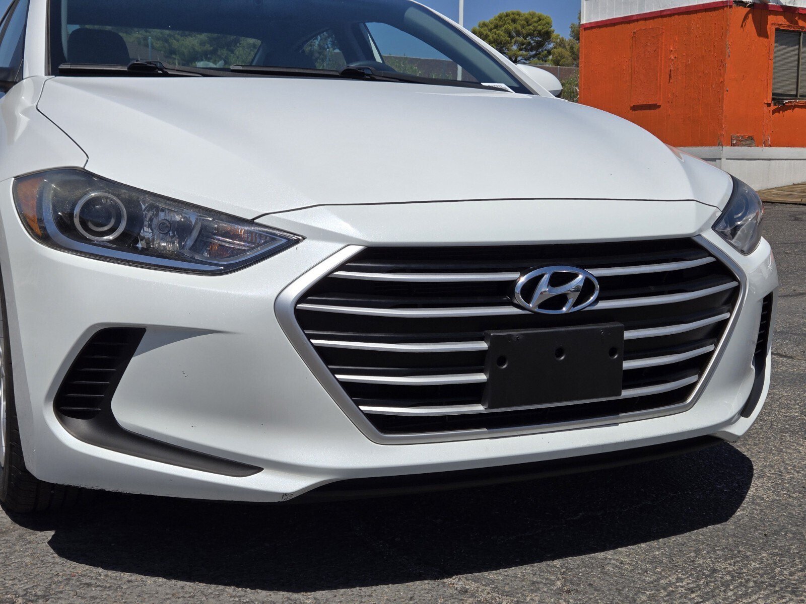 Used 2017 Hyundai Elantra SE FWD image 5