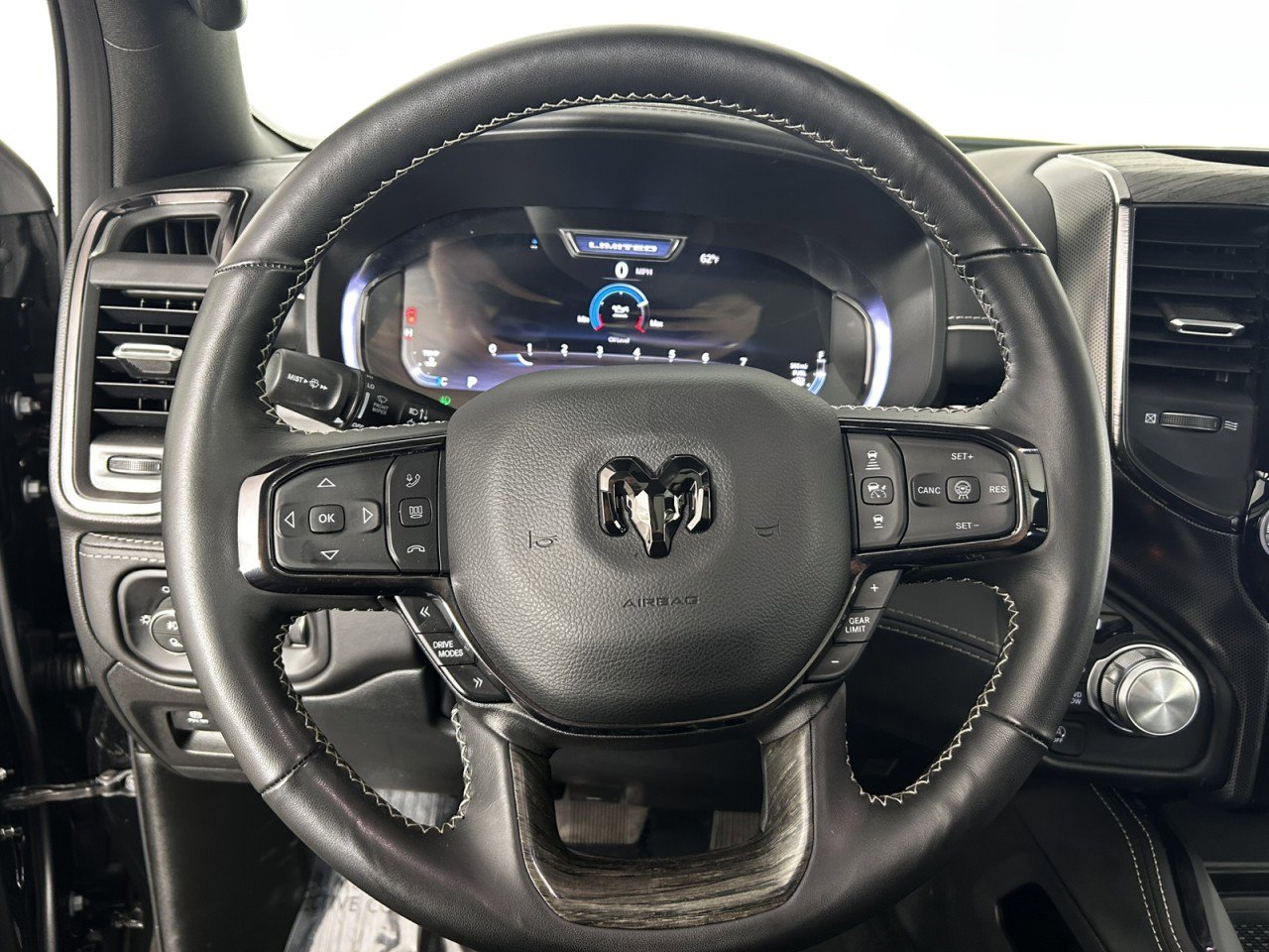 Used 2026 RAM 1500 Limited AWD/4WD image 25