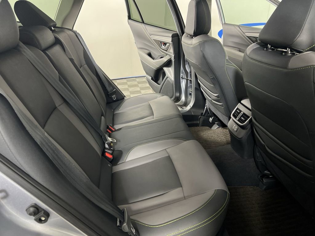 Used 2025 Subaru Outback Onyx Edition AWD/4WD image 27
