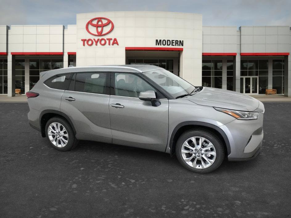 New 2026 Toyota Highlander Limited AWD/4WD image 6