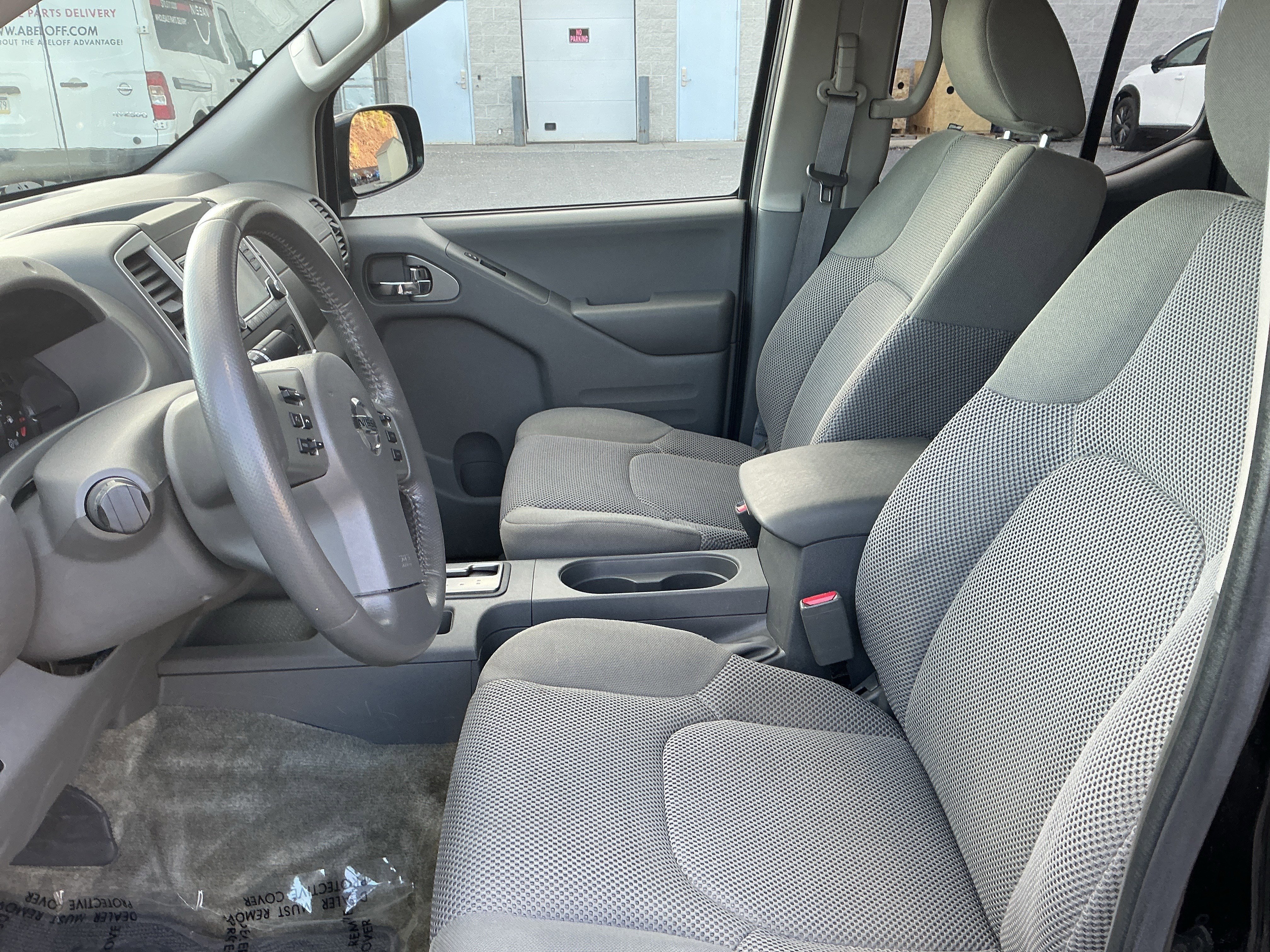 Used 2018 Nissan Frontier SV w/ Value Truck Package AWD/4WD image 10