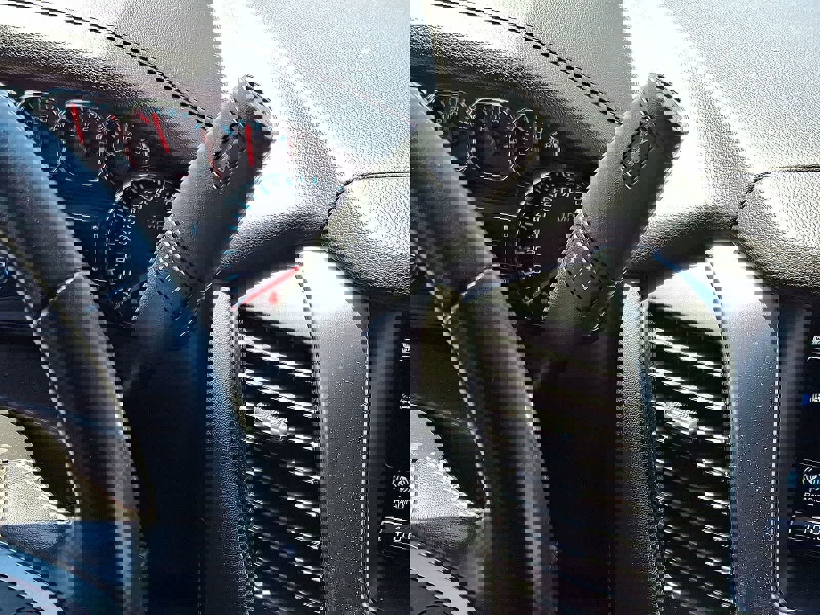 Used 2020 Chevrolet Suburban LS AWD/4WD image 21