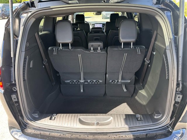 New 2026 Chrysler Pacifica Select image 21