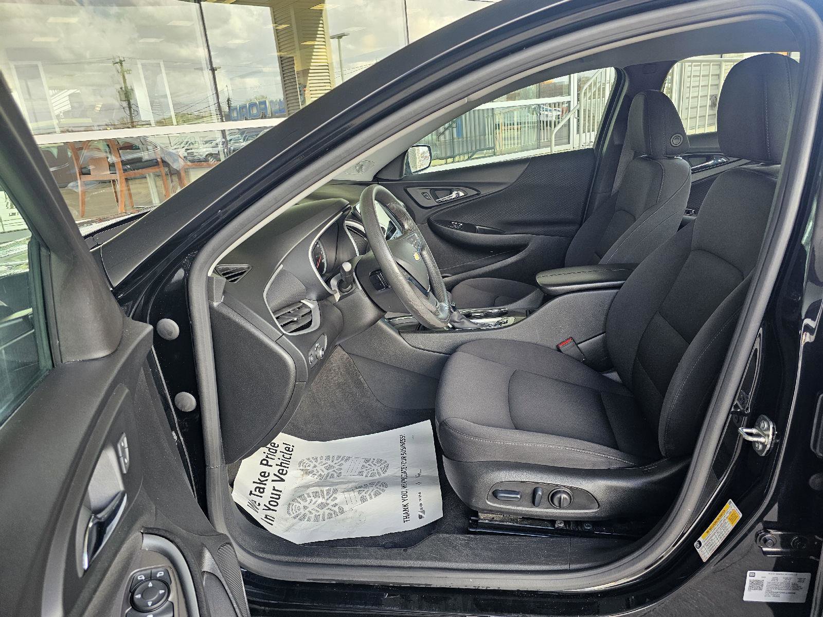 Used 2024 Chevrolet Malibu LT image 19