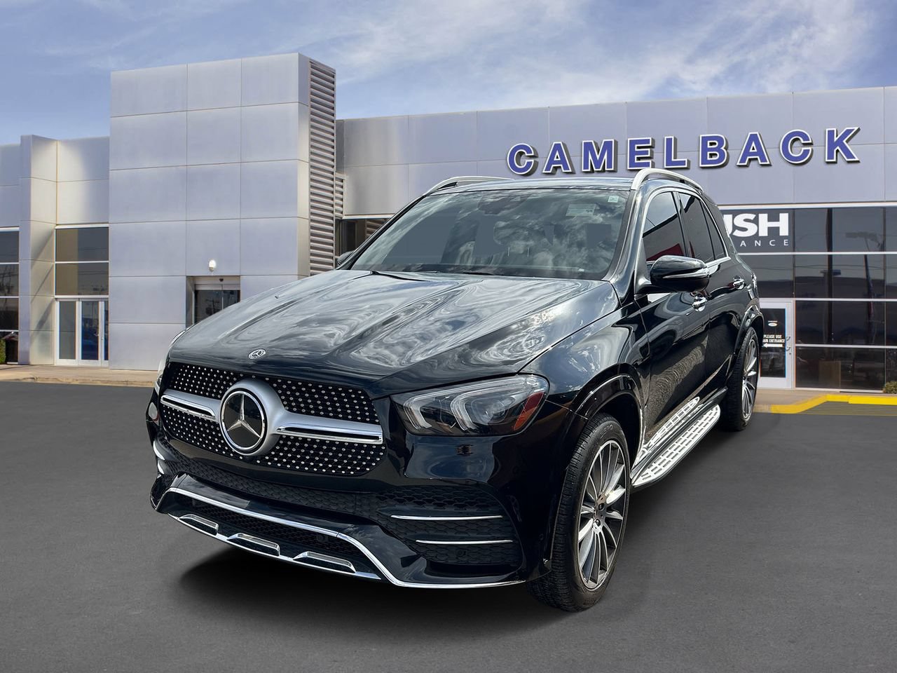 Used 2020 Mercedes-Benz GLE 450 4MATIC image 2