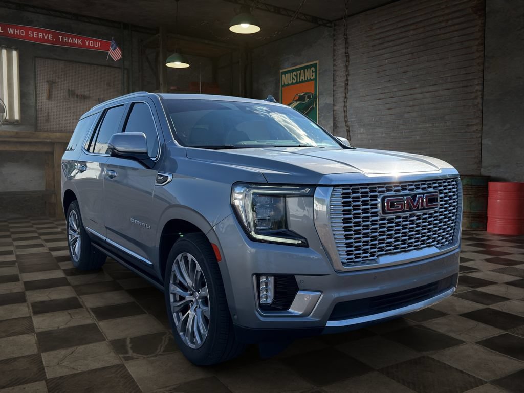 Certified 2023 GMC Yukon Denali w/ Denali Reserve Package AWD/4WD image 7