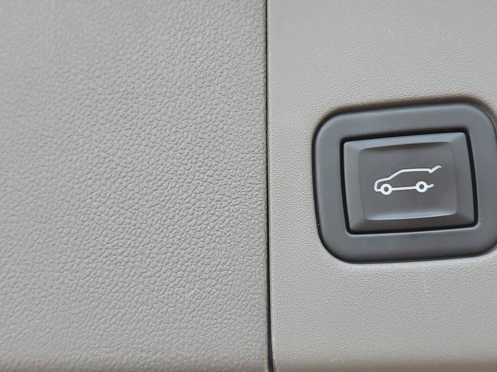 Certified 2024 Cadillac XT5 Premium Luxury w/ Technology Package FWD image 26