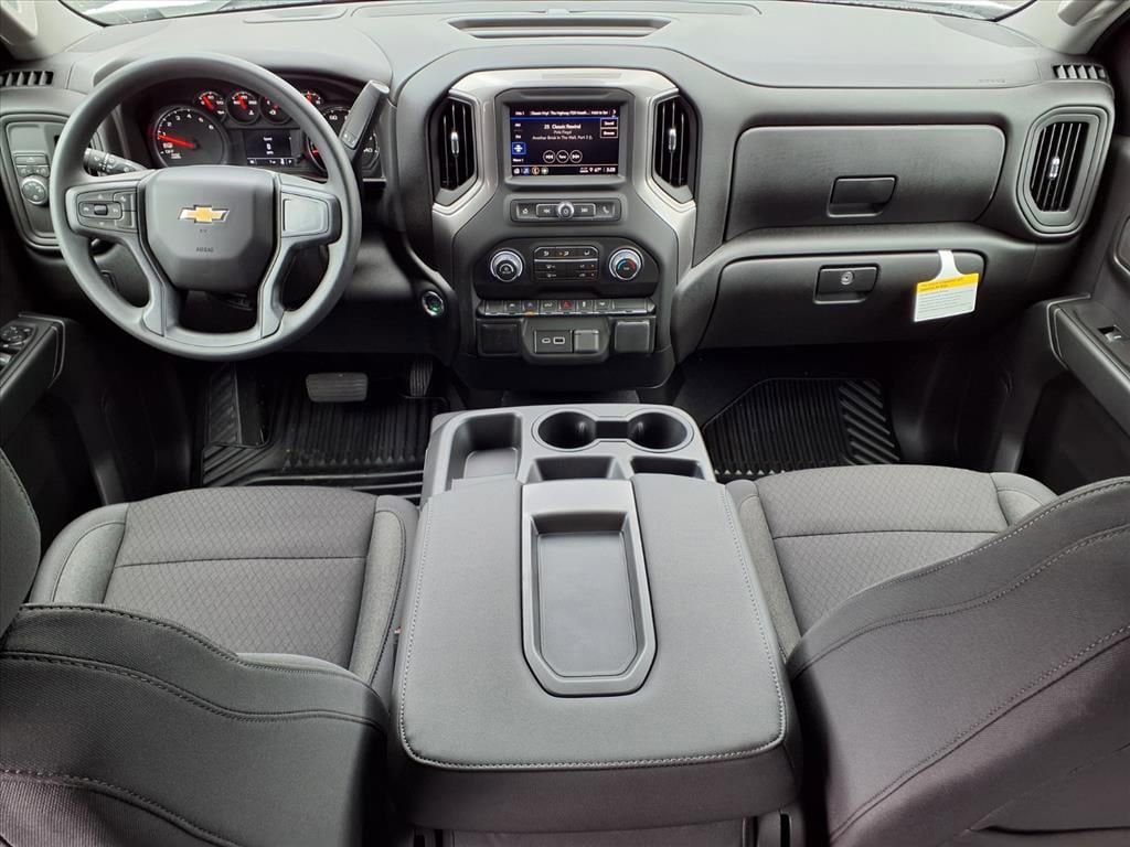 New 2026 Chevrolet Silverado 1500 Custom RWD image 9