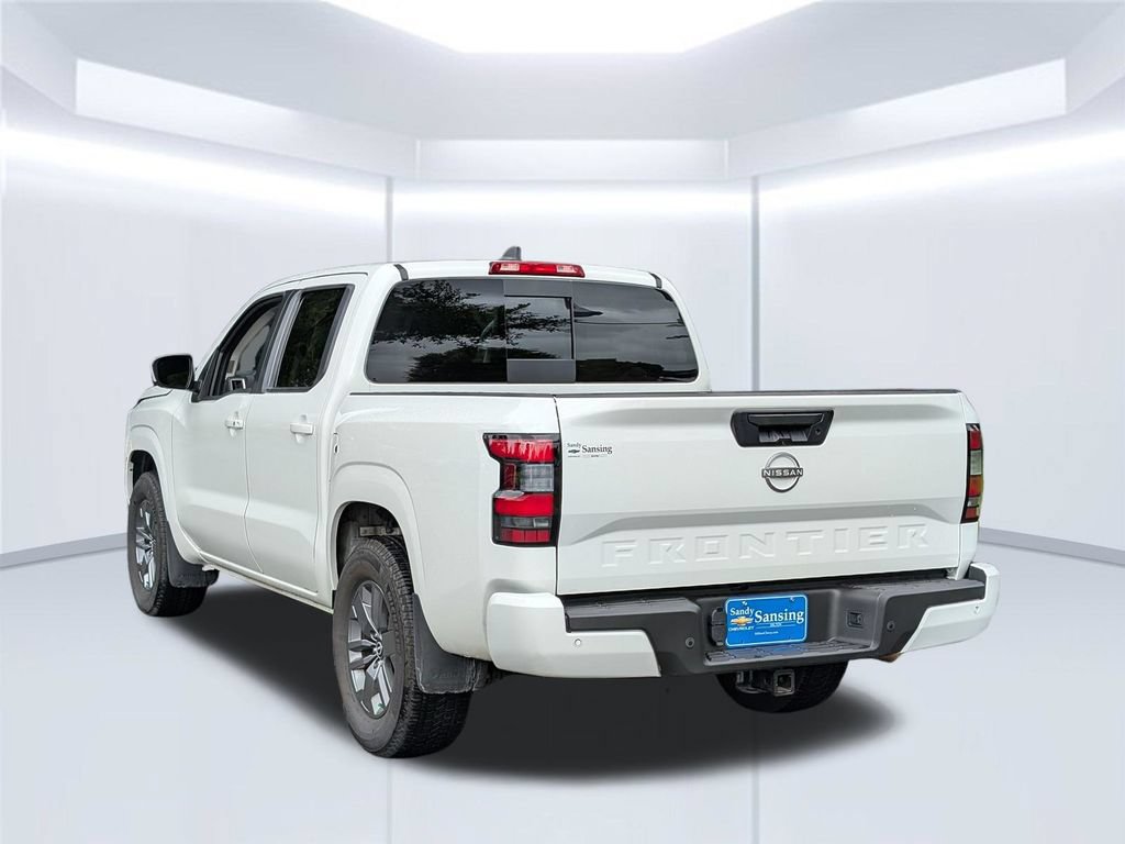 Used 2025 Nissan Frontier SV w/ SV Convenience Package RWD image 3