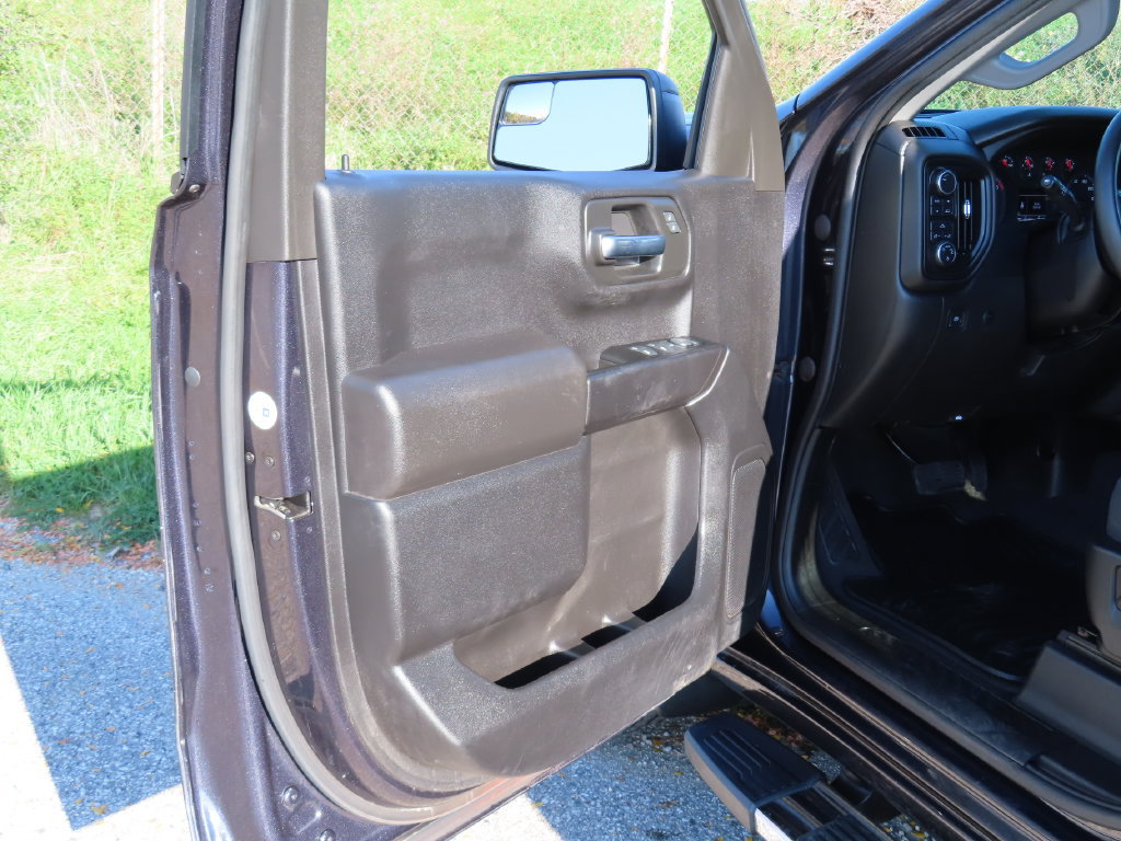 Used 2023 Chevrolet Silverado 1500 Custom AWD/4WD image 25