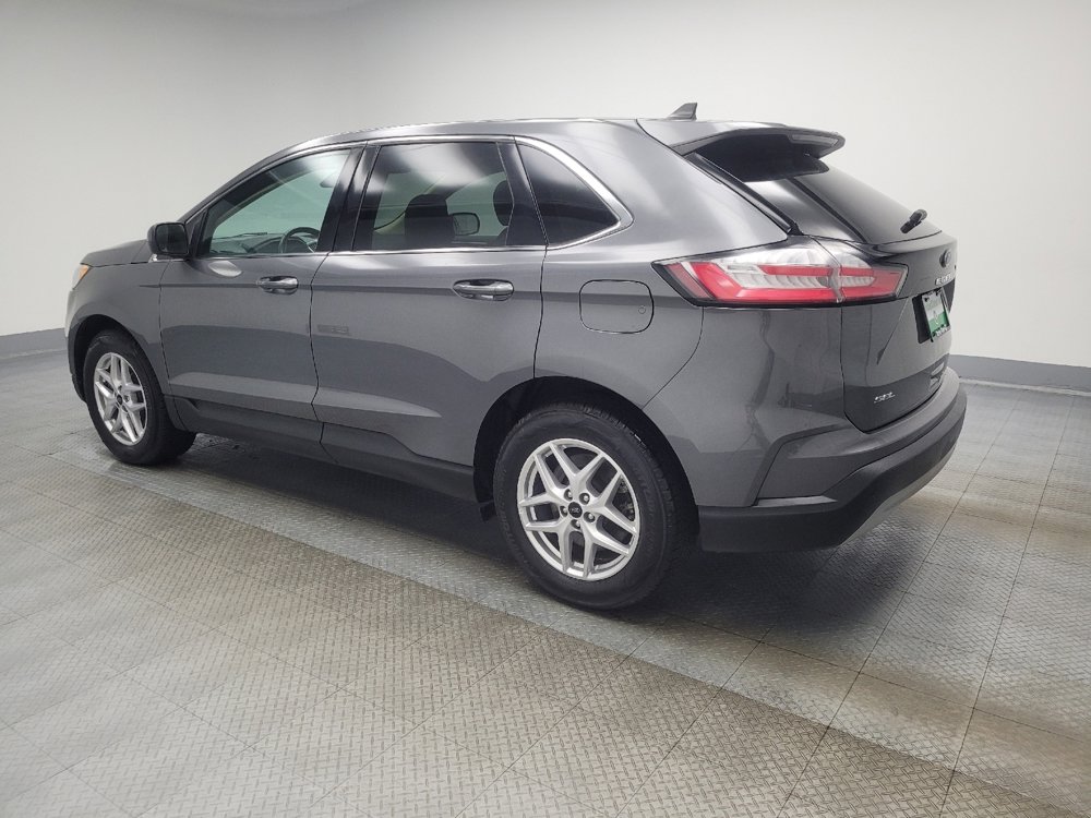 Used 2023 Ford Edge SEL image 3