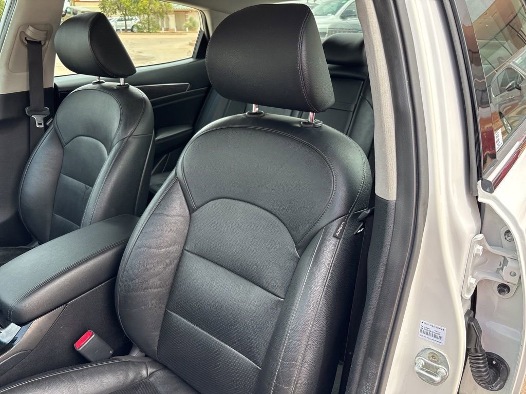 Used 2020 Kia Cadenza Technology image 14