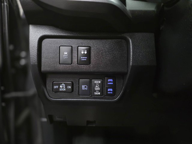 Used 2020 Toyota Tacoma TRD Off-Road AWD/4WD image 29