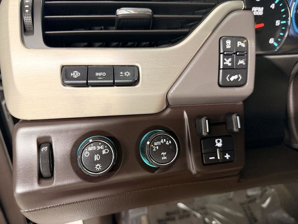 Used 2019 GMC Yukon XL Denali w/ Denali Ultimate Package AWD/4WD image 23