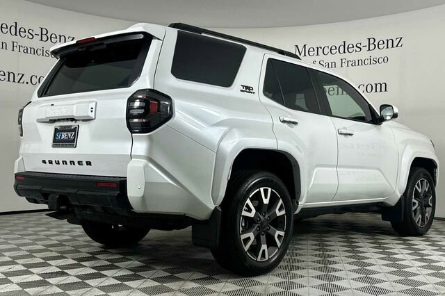 Used 2025 Toyota 4Runner 4WD image 4