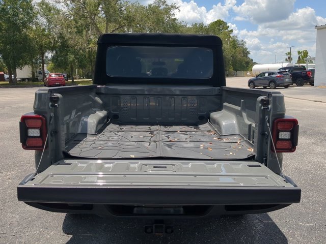 Used 2021 Jeep Gladiator Sport image 13