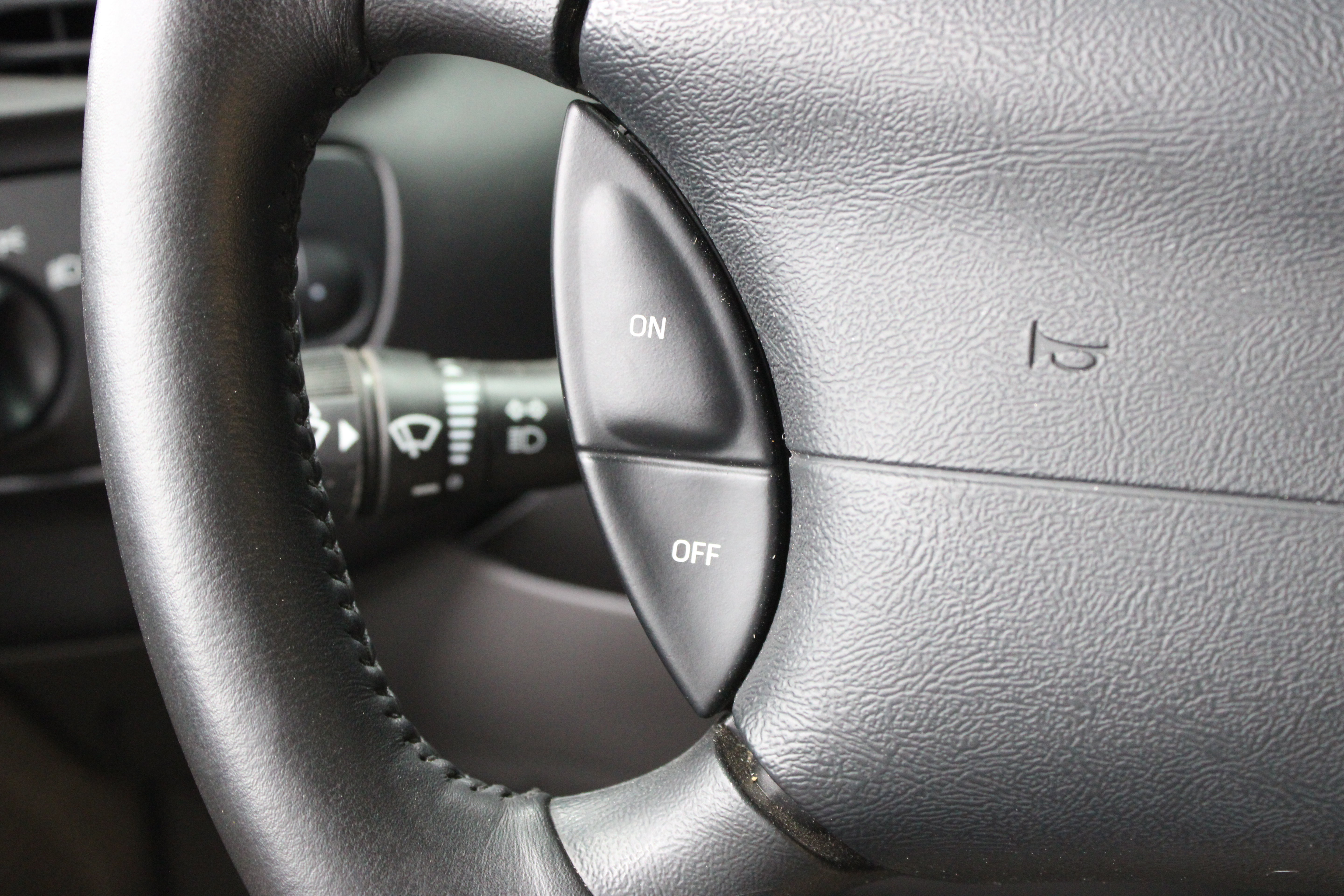 Used 1999 Ford F150 Lightning RWD image 11