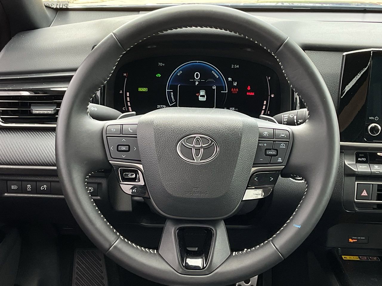 Used 2025 Toyota Camry SE image 20